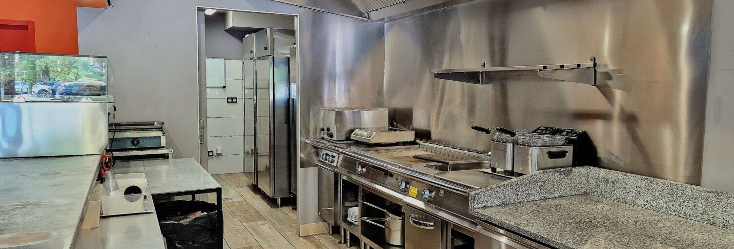 Commerce  75 m² à vendre à Carnoux-en-Provence (13470)