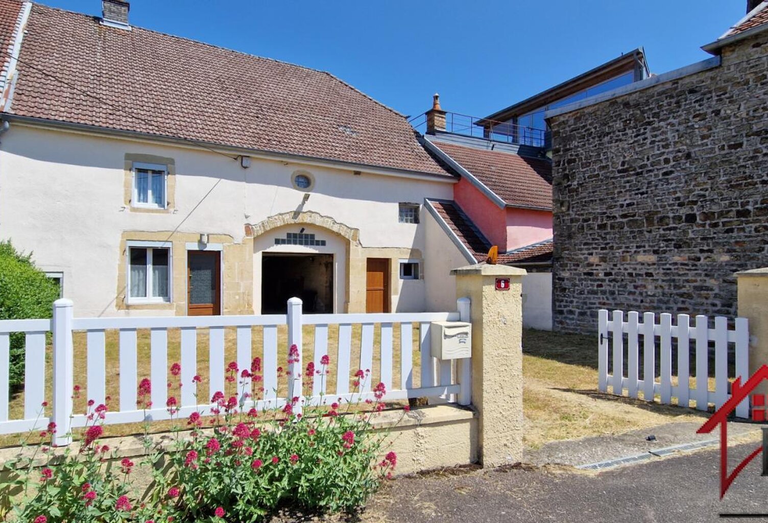 maison meublée 106 m2 sur 740 m2 de terrain — photo 1