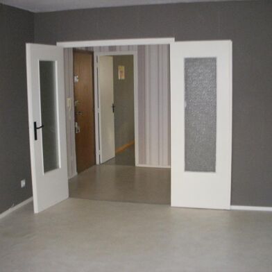 Appartement 3 pièces 780 €