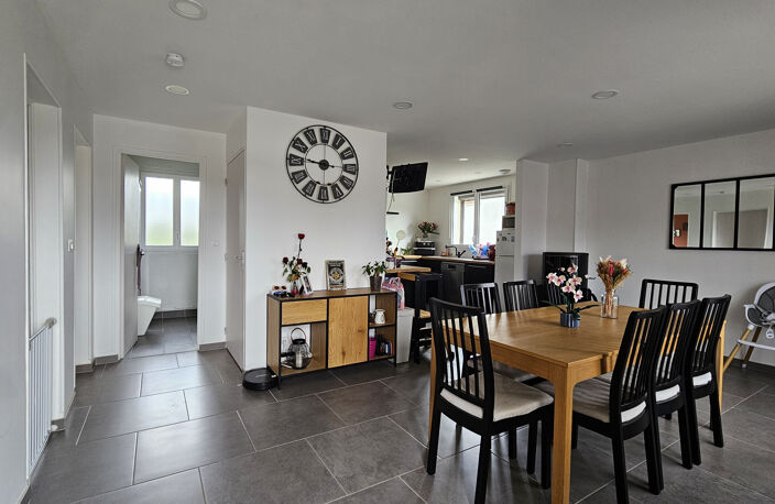 Vente maison 4 pièces 103 m² Vailly-sur-Aisne (02370) — photo 2