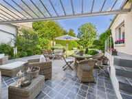 Jolie Maison Familiale avec Dépendances, Piscine et Jardin, à Proximité de Toutes Commodités — photo 2