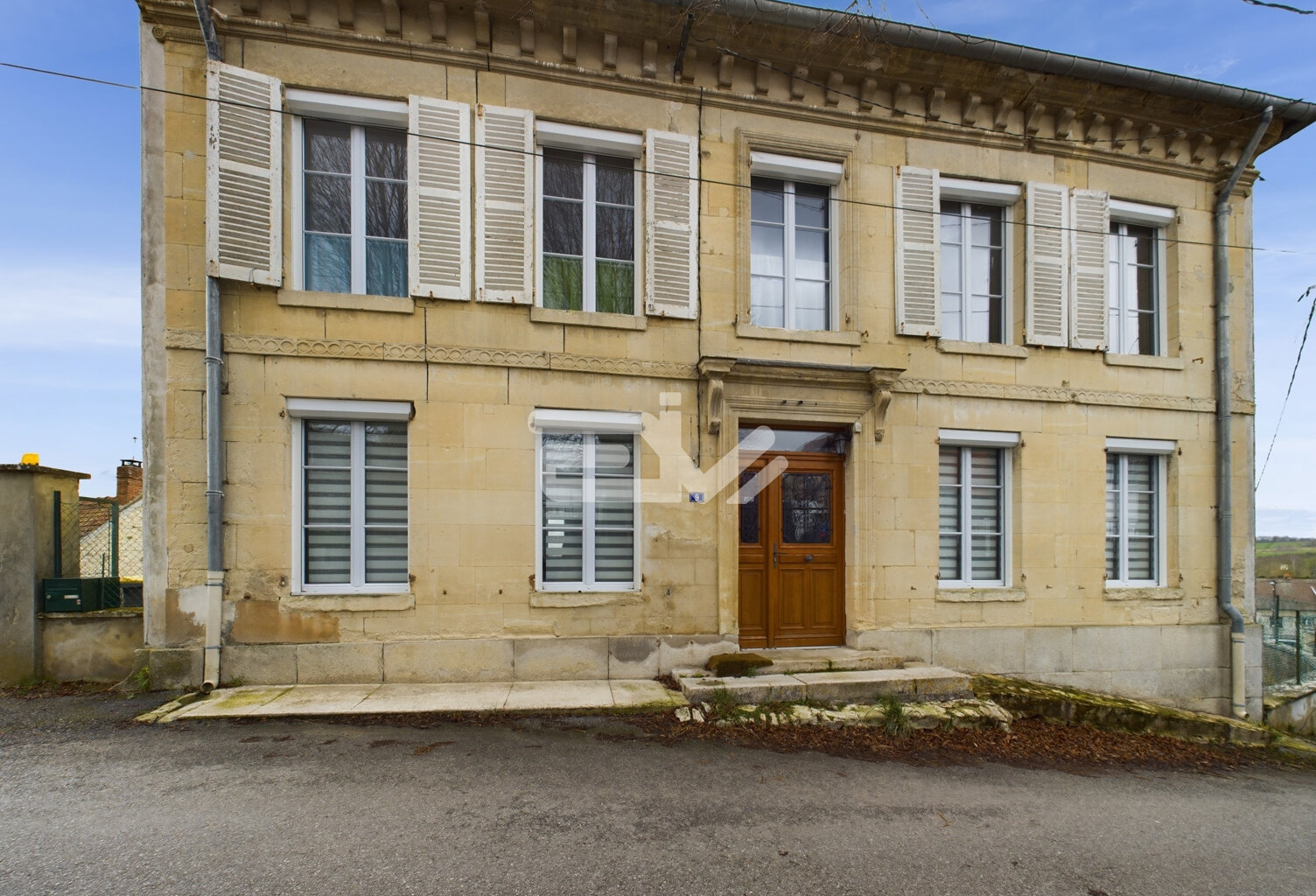 Maison de maître en proximité direct de fismes avec vue campagne — photo 1