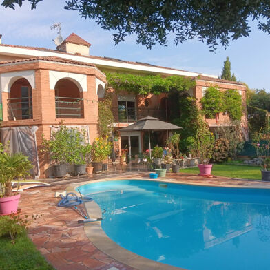 Maison 8 pièces 884000 €