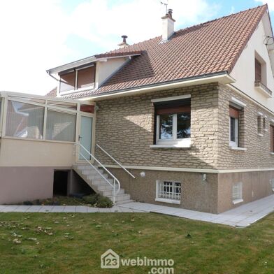 Maison 7 pièces 327500 €