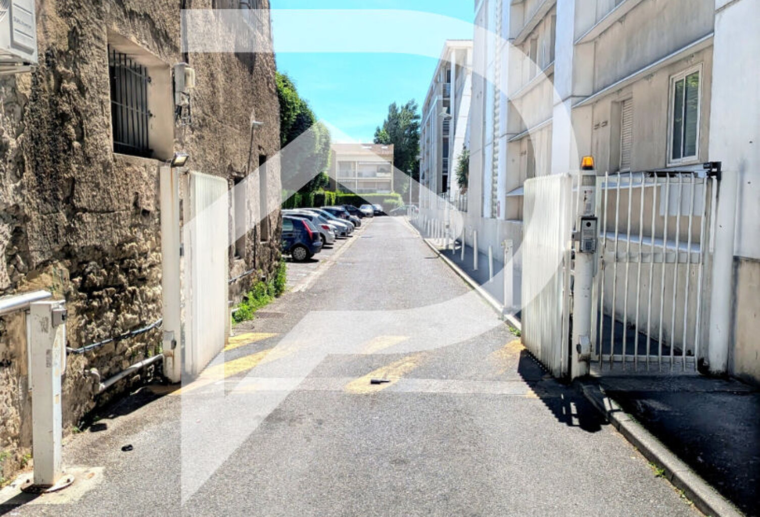 Parking / box Avignon 22 m2 — photo 1