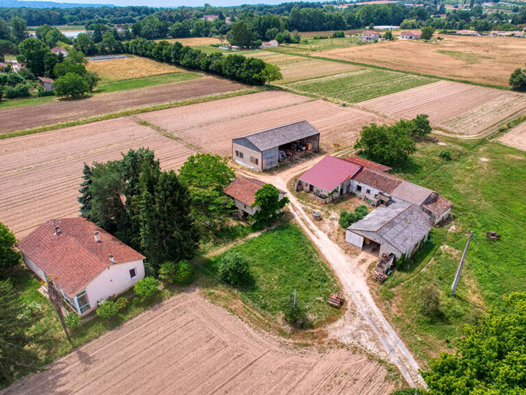 Propriété agricole sur la vallée du Lot entre Villeneuve et Fumel - — photo 1