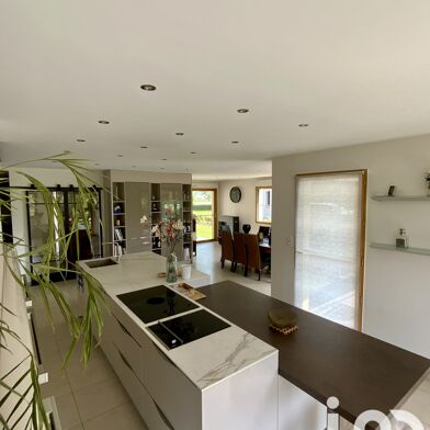 Maison 6 pièces 699000 €