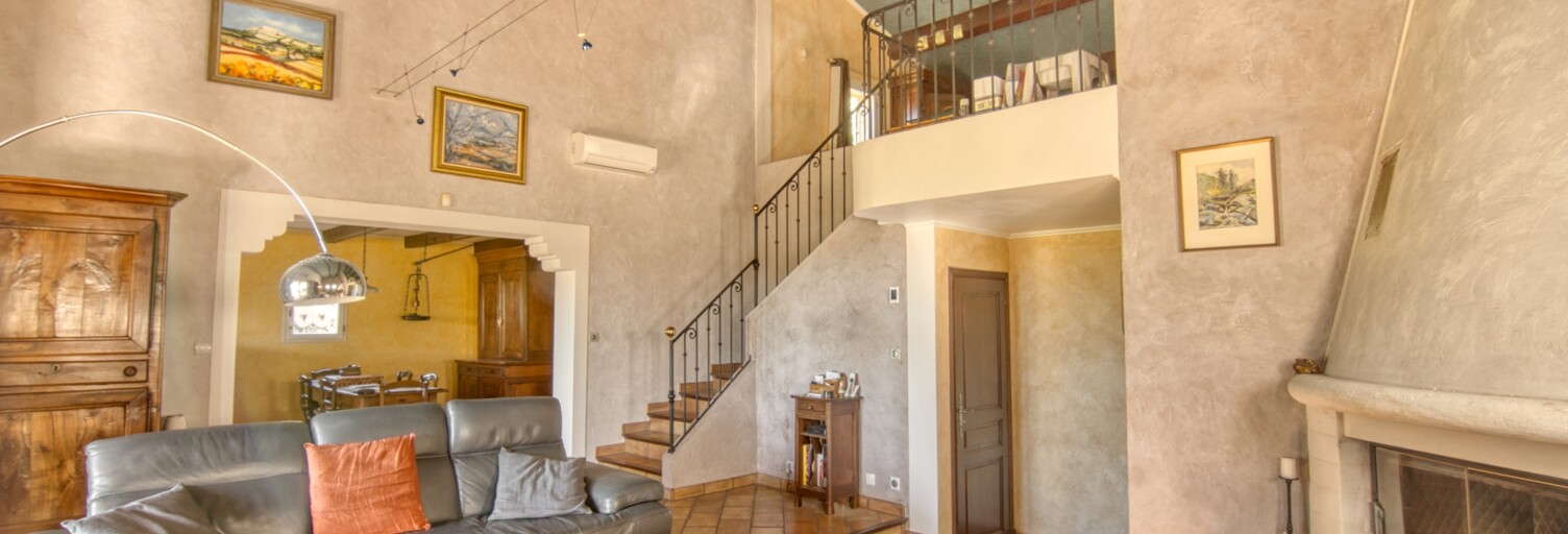 Maison 4 Pièces 144 m² à vendre à Solliès-Pont (83210)