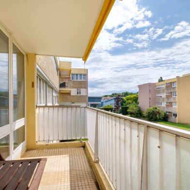 Appartement 5 pièces 292000 €