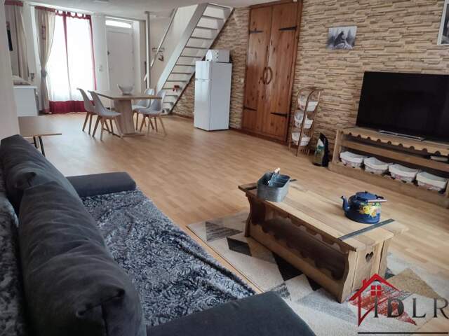 immeuble comprenant un appartement F4 et un duplex F2 le tou — photo du bien