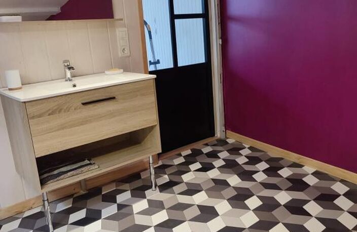 immeuble comprenant un appartement F4 et un duplex F2 le tou — photo 4
