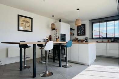 Maison 4 pièces 891600 €