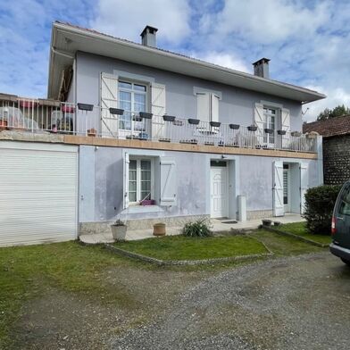 Immeuble  339200 €