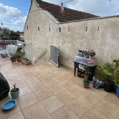 Immeuble  339200 €