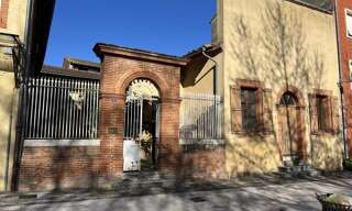 Immeuble  285 m² à vendre à Castelsarrasin (82100)