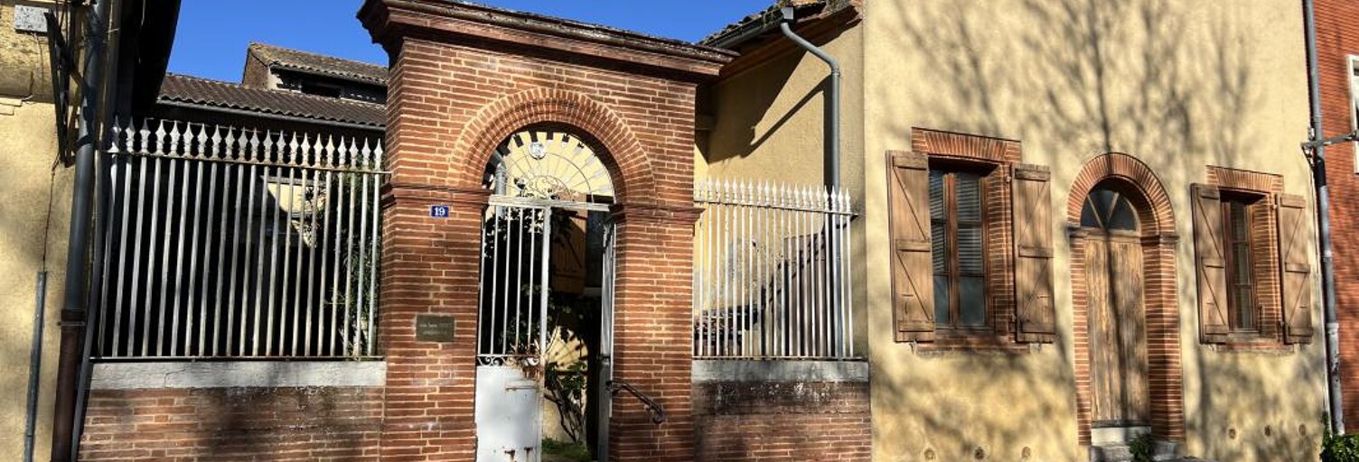 Immeuble  285 m² à vendre à Castelsarrasin (82100)