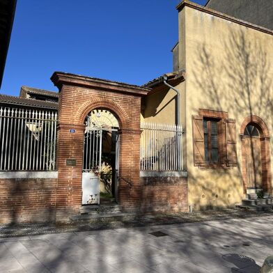 Immeuble  165900 €