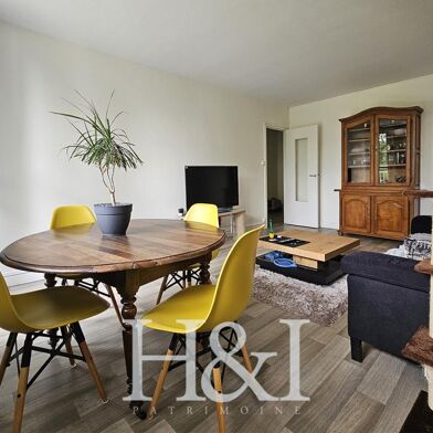 Appartement  122000 €