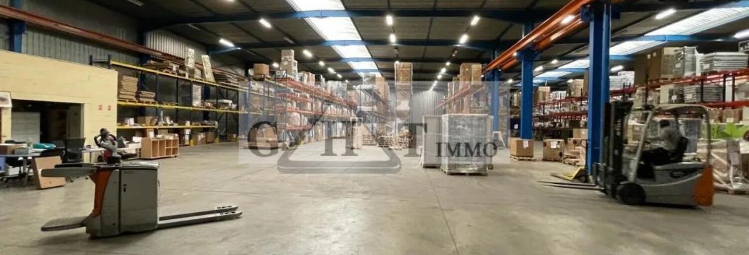 Local industriel  3900 m² à louer à Gonesse (95500)
