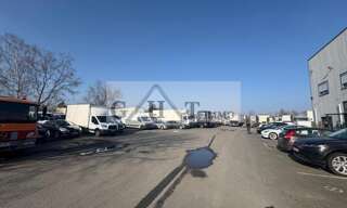 Local industriel  1400 m² à vendre à Saint-Mard (77230)