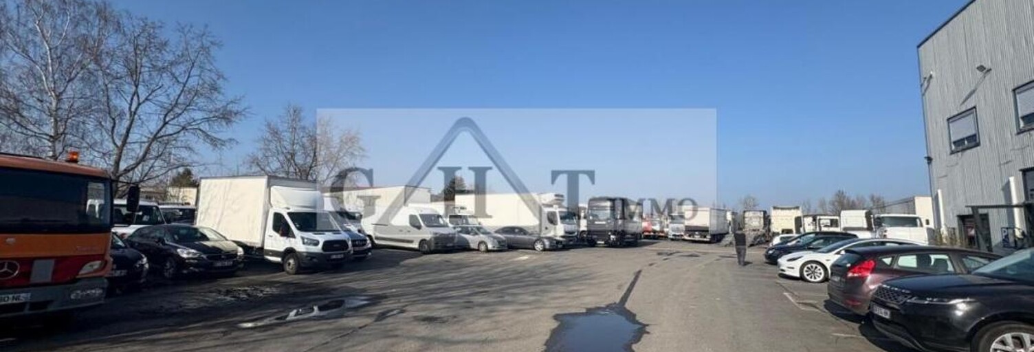 Local industriel  1400 m² à vendre à Saint-Mard (77230)