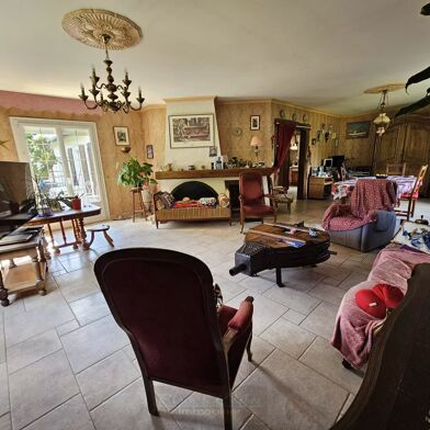 Maison 7 pièces 230000 €