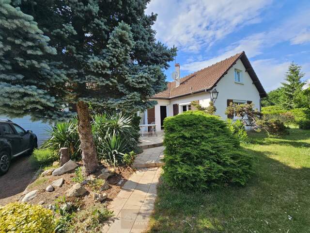 Pavillon spacieux à Villemandeur, 156 m², 3 chambres — photo du bien