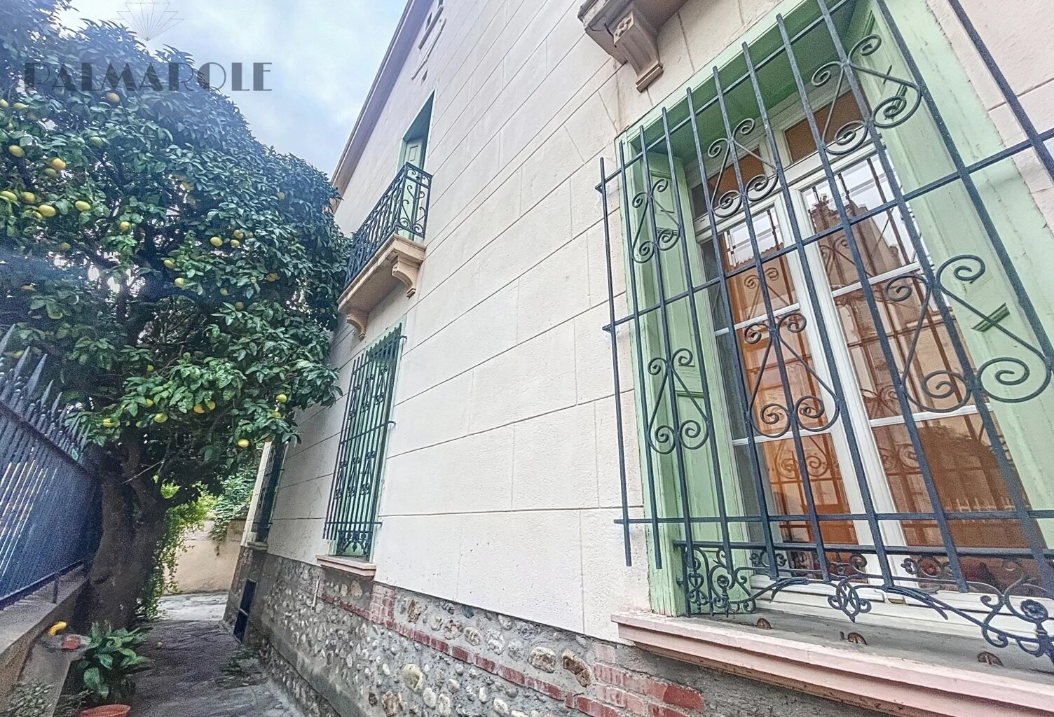 À VENDRE – Perpignan Bas Vernet – Maison de ville de caractère avec caves — photo 1