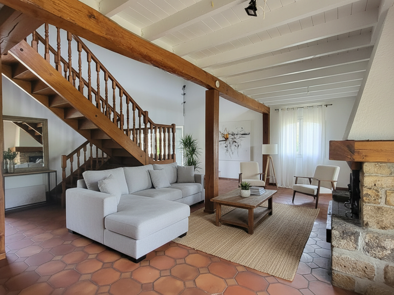 Villa Saint-Christol-Les-Ales de 218 m2 habitables sur un te — photo 1