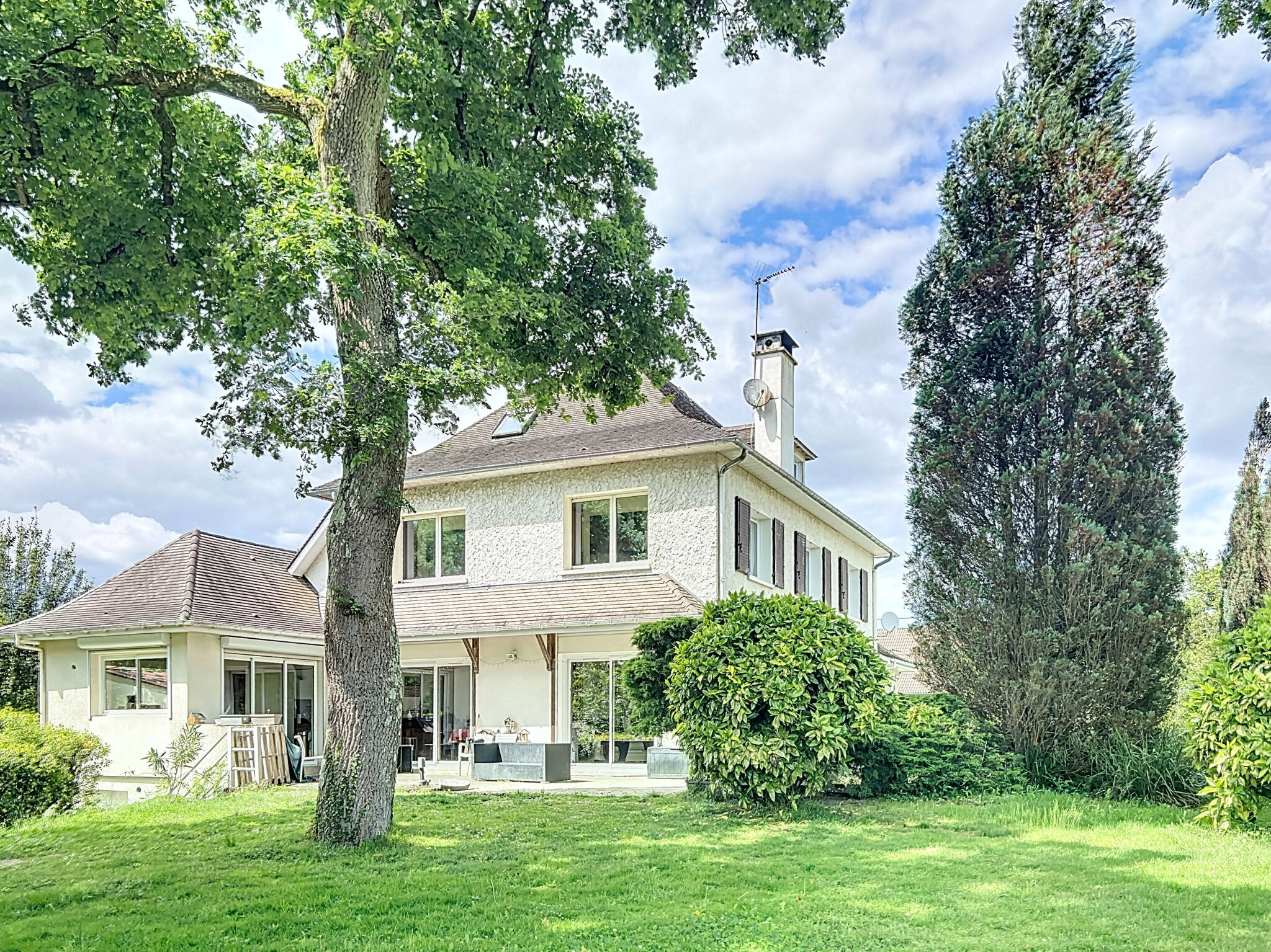 Villa / Maison  T7 à vendre Artix 64170