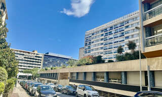 Commerce  114 m² à vendre à Marseille 8 (13008)