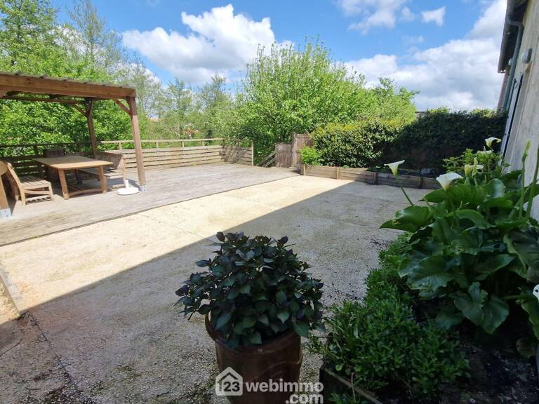 Maison - 115m² - Les Achards — photo 1