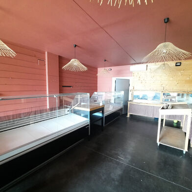 Commerce  275500 €