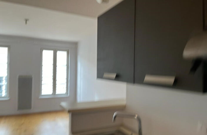 A louer T2 centre LA ROCHELLE — photo 3