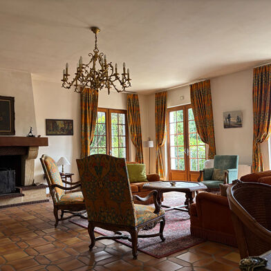 Maison 8 pièces 299000 €