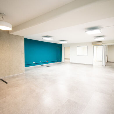 Commerce  618000 €