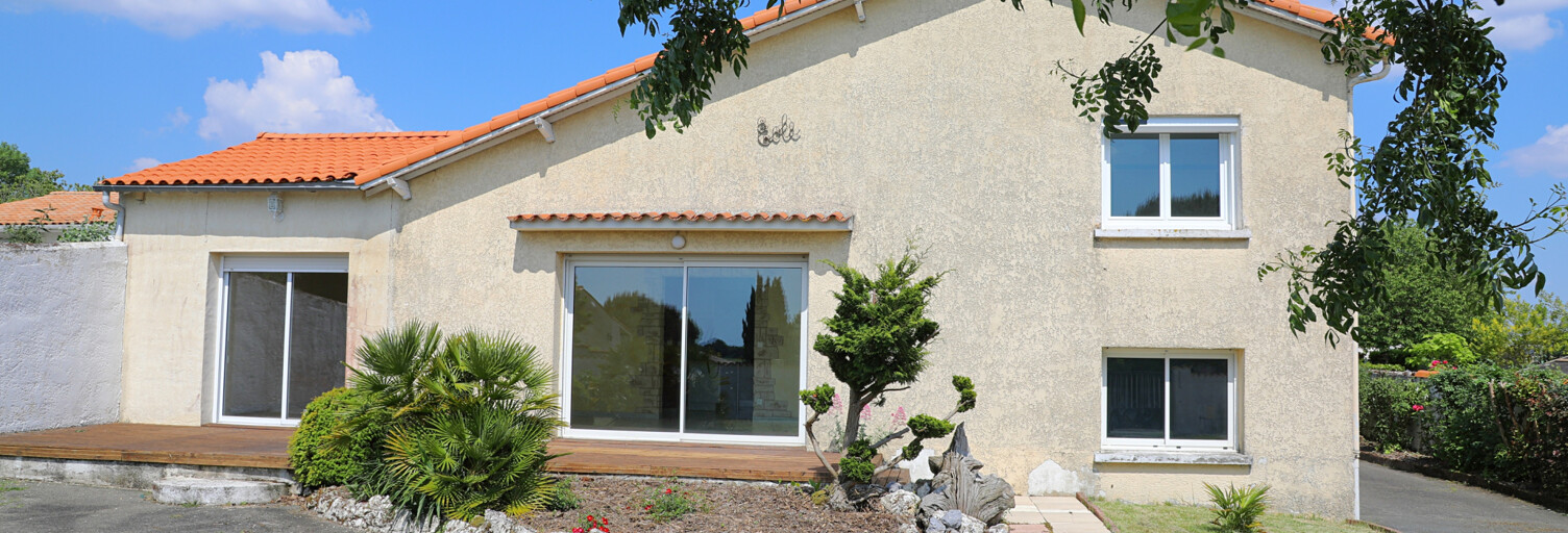 Maison 5 Pièces 134 m² à vendre à Semussac (17120)