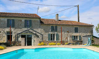 Maison 6 Pièces 217 m² à vendre à Grézac (17120)