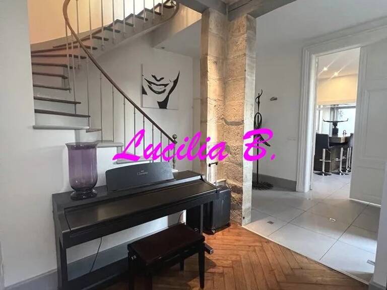 TOURS CLOCHEVILLE - Hôtel Particulier avec cour — photo 1