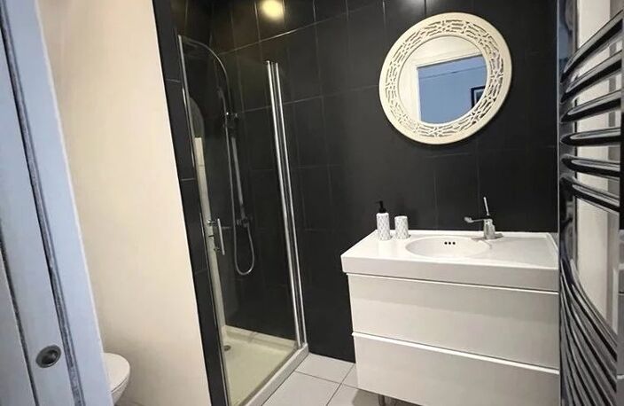 TOURS CLOCHEVILLE - Hôtel Particulier avec cour — photo 5