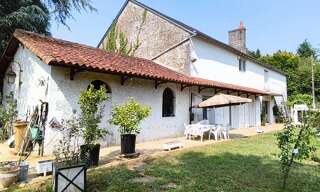 Maison 9 Pièces 316 m² à vendre à Civray (86400)