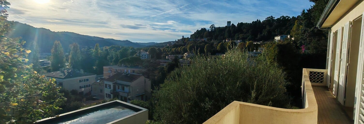 Maison 7 Pièces 130 m² à vendre à Villeneuve-Loubet (06270)