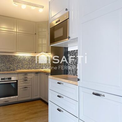 Appartement 3 pièces 220000 €