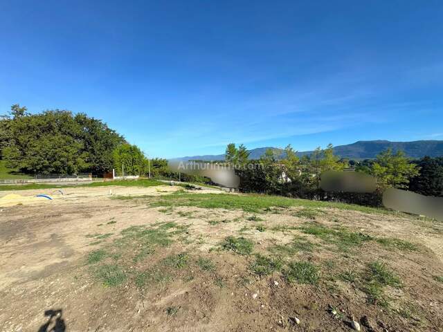 Terrain 669 m² - Les Avenières — photo du bien
