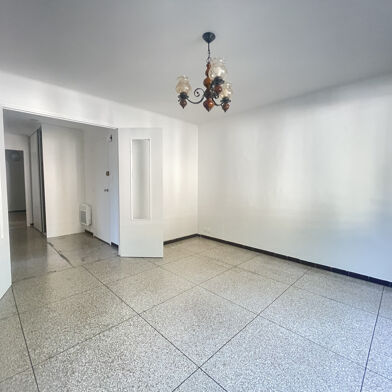 Appartement 4 pièces 180000 €