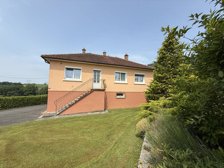 FEULE - AGREABLE MAISON SUR SOUS-SOL — photo 1