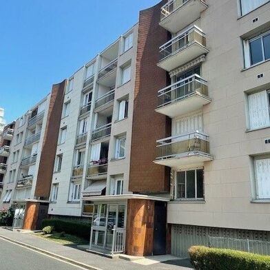 Appartement 3 pièces 1355 €