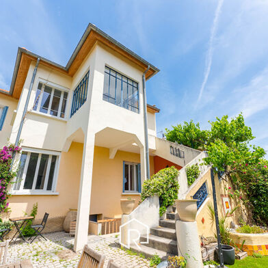 Maison 6 pièces 890000 €