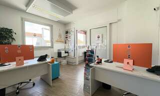 Bureau  265 m² à louer à Villeurbanne (69100)