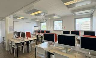 Bureau  265 m² à louer à Villeurbanne (69100)